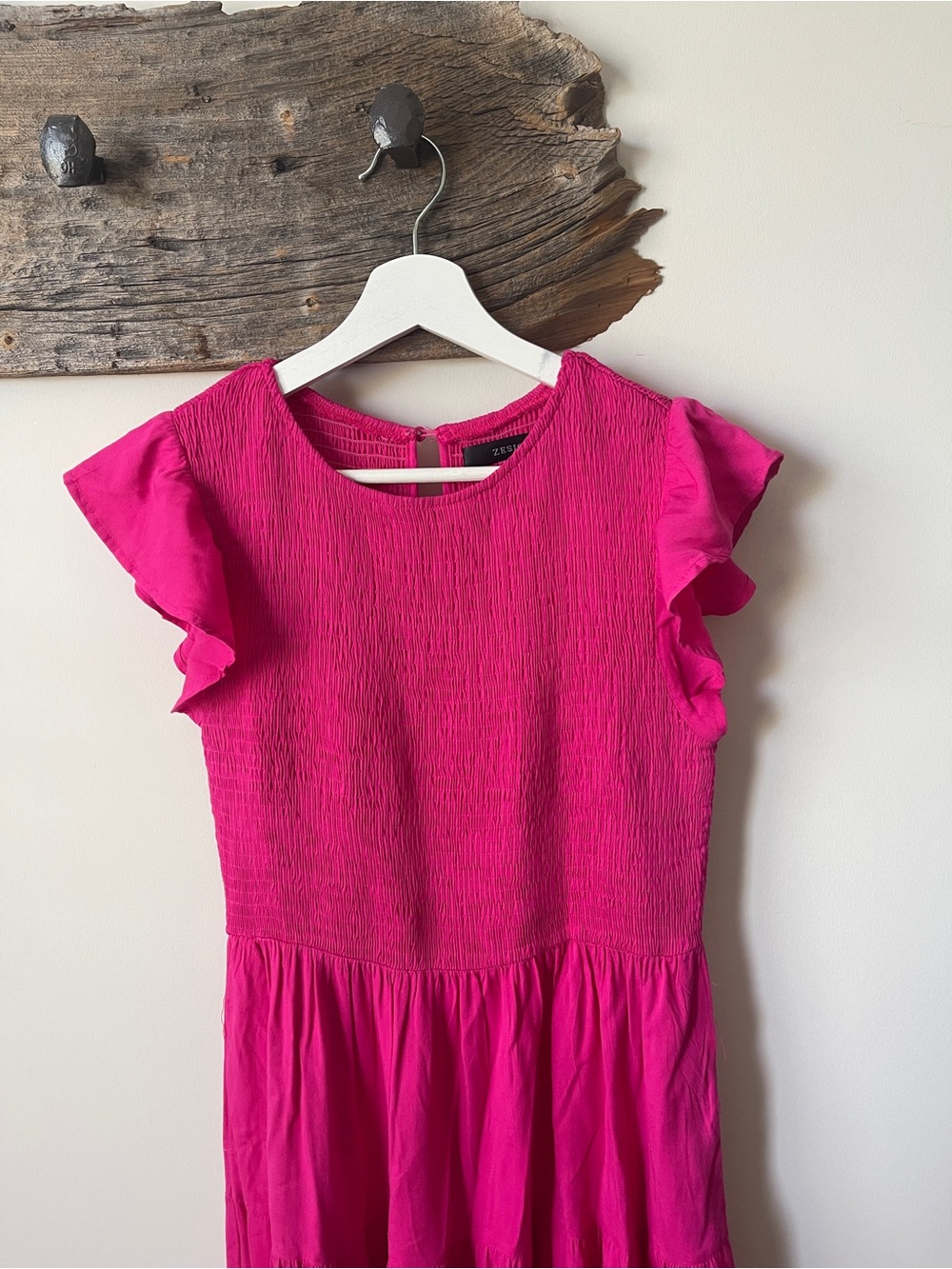 Zesica Fuchsia Pink Flutter-Sleeve Tiered Maxi Dress - Picture 3 of 6
